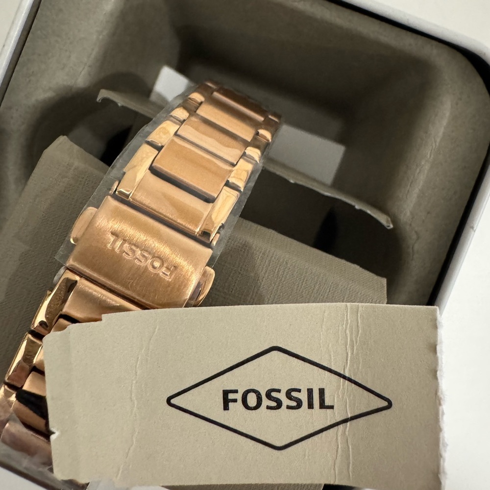 Fossil Rose Gold Bracelet Watch - Picture 3 of 4